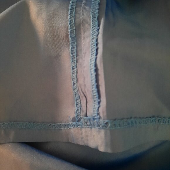 100% Polyester Fully Lined Skirt - Picture 3 of 3